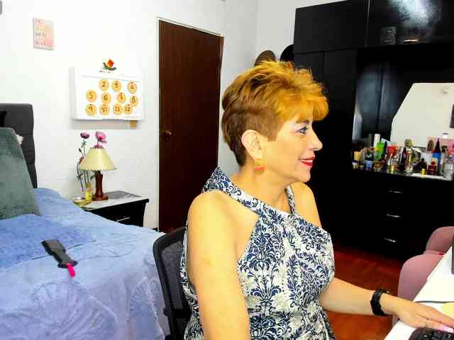 AngelinaStone65 webcam