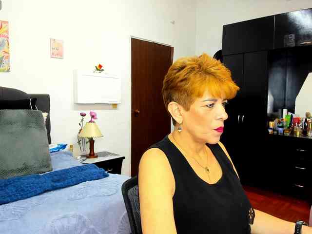 AngelinaStone65 webcam
