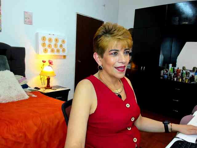 AngelinaStone65 webcam