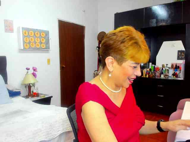 AngelinaStone65 webcam