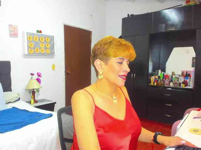 AngelinaStone65
