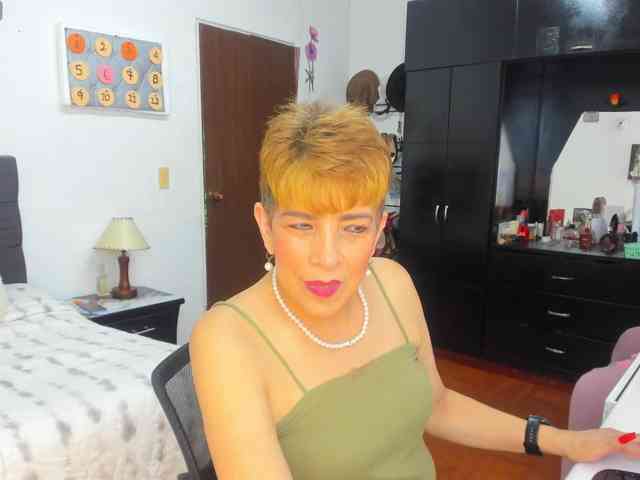 AngelinaStone65