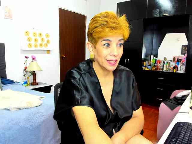AngelinaStone65 webcam
