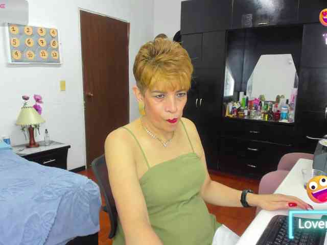 AngelinaStone65 webcam