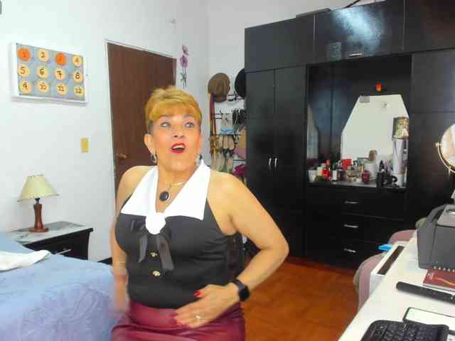 AngelinaStone65