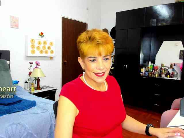 AngelinaStone65 webcam