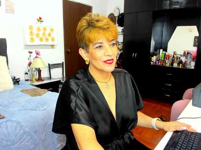 angelinastone65's live room