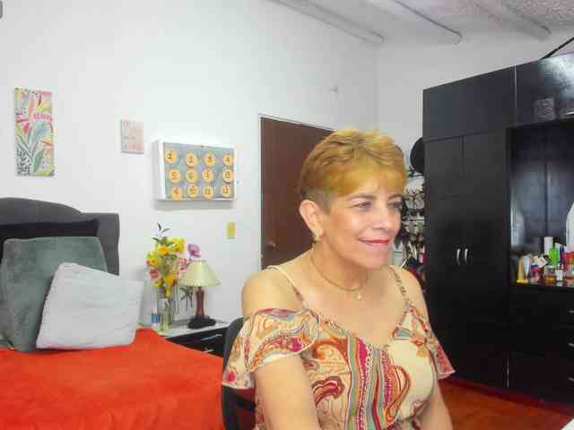 AngelinaStone65