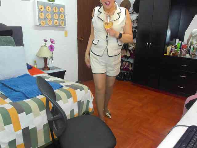 AngelinaStone65