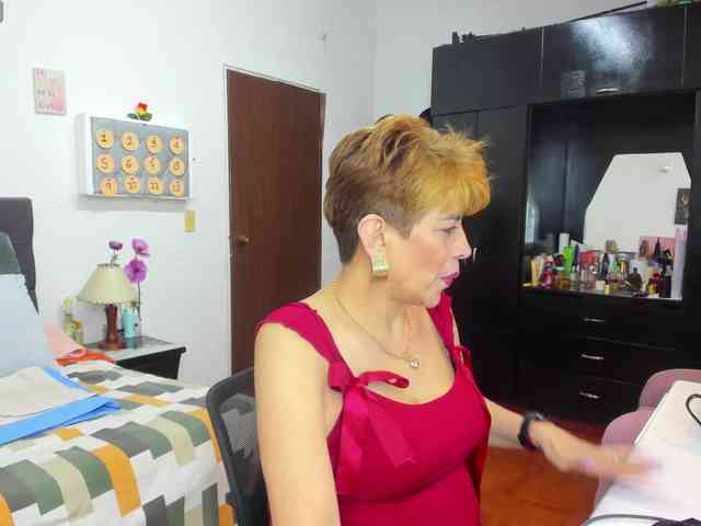 AngelinaStone65