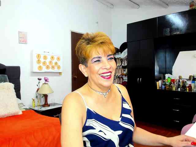 AngelinaStone65