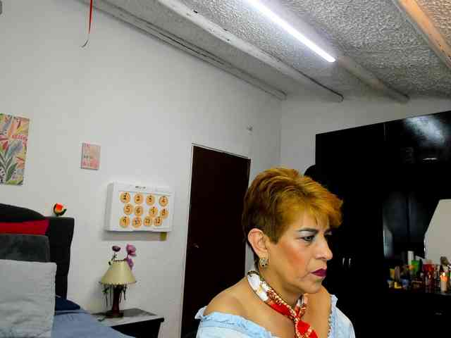 AngelinaStone65 webcam
