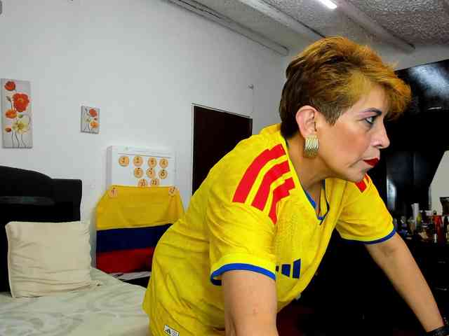 AngelinaStone65 webcam