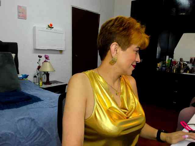 AngelinaStone65 webcam