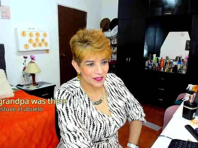 AngelinaStone65 webcam