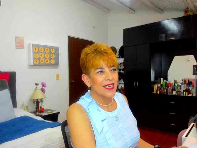 AngelinaStone65 webcam