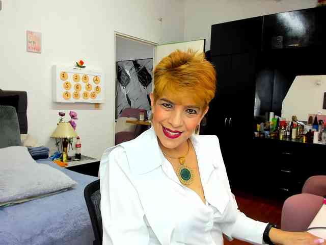 AngelinaStone65 webcam