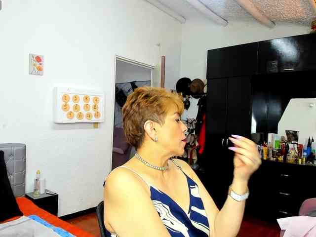 AngelinaStone65 webcam