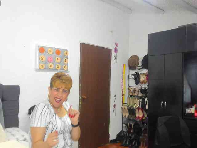 AngelinaStone65