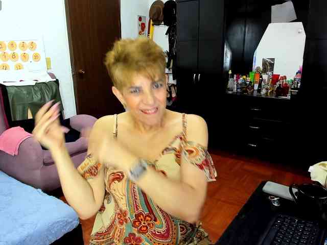 AngelinaStone65 webcam