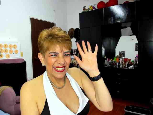 AngelinaStone65 webcam