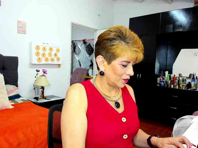 AngelinaStone65 webcam