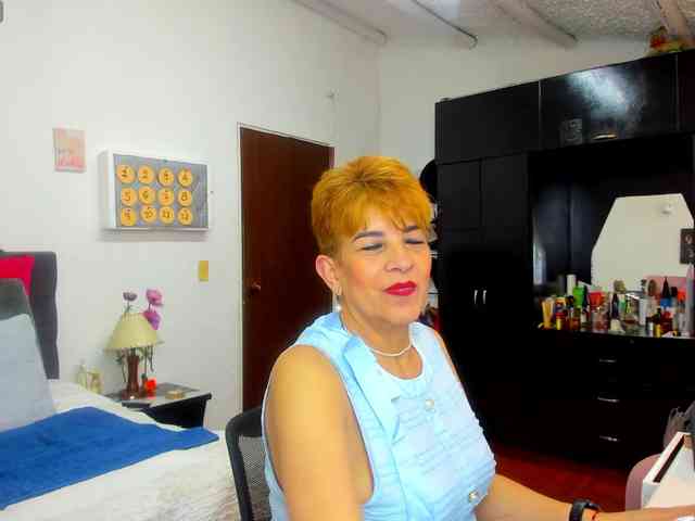 AngelinaStone65 webcam