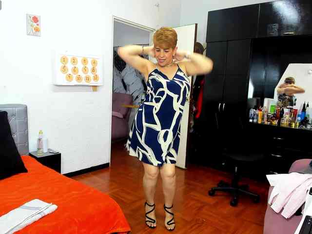 AngelinaStone65