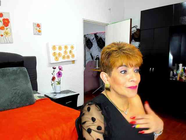 AngelinaStone65 webcam