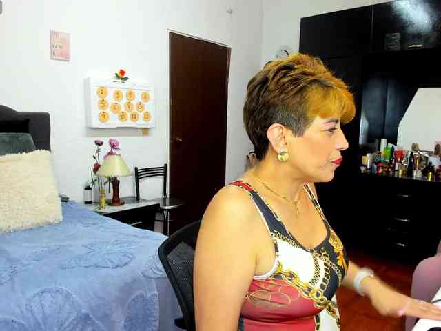 AngelinaStone65 webcam