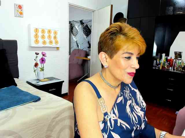 AngelinaStone65 webcam