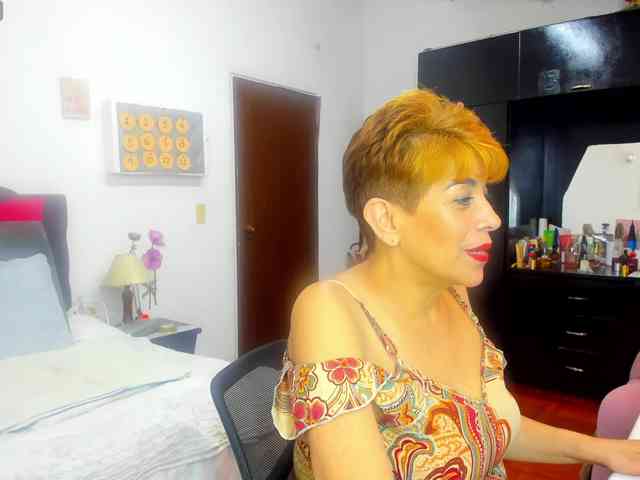 AngelinaStone65 webcam