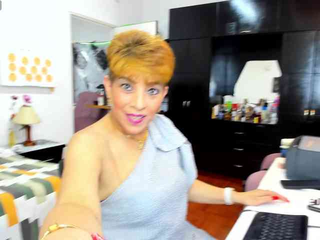 AngelinaStone65 webcam
