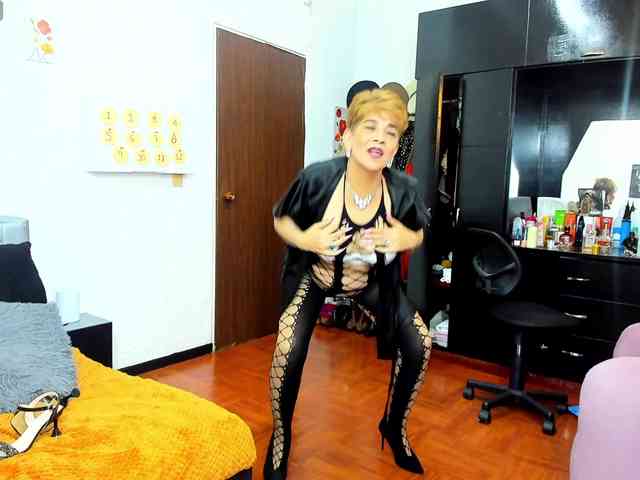 Modelo: AngelinaStone65