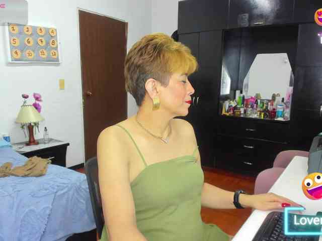 AngelinaStone65 webcam