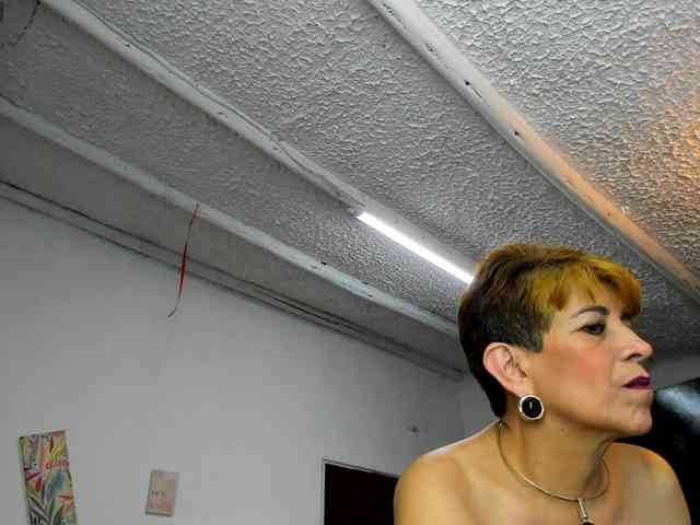 AngelinaStone65