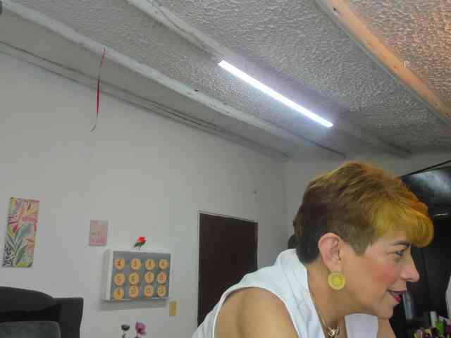 AngelinaStone65 webcam