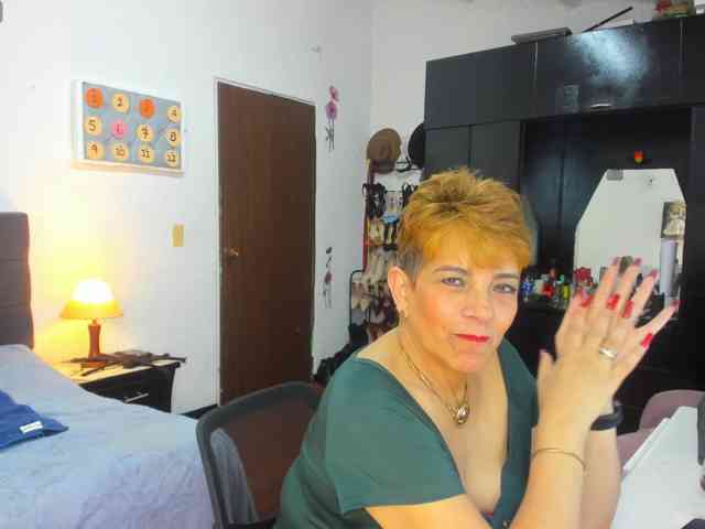 AngelinaStone65