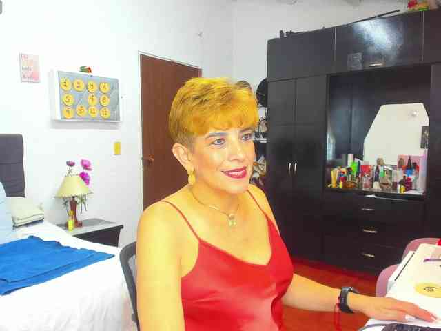 AngelinaStone65 webcam