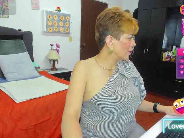 AngelinaStone65 webcam