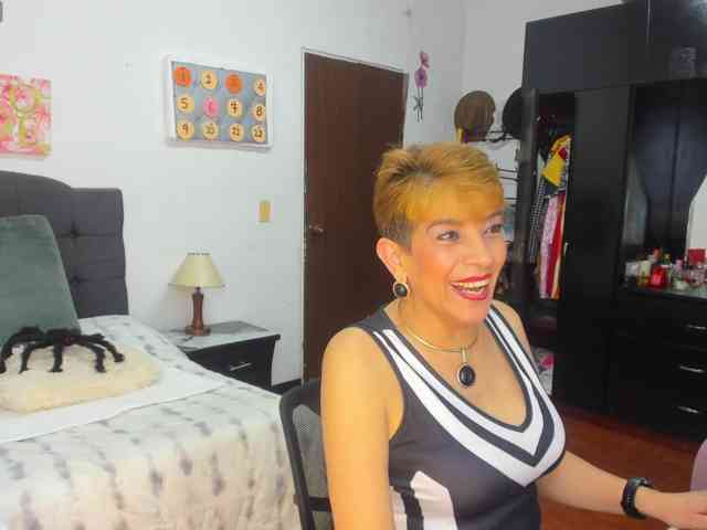 AngelinaStone65