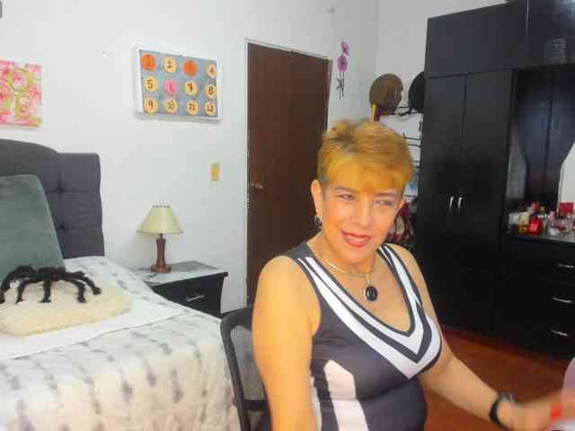 AngelinaStone65