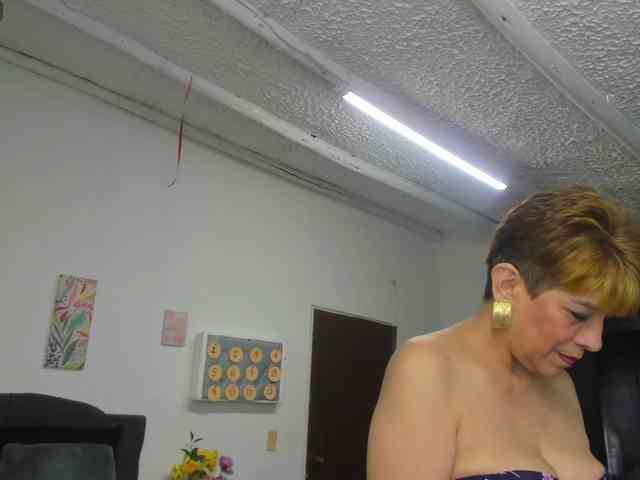 AngelinaStone65 webcam