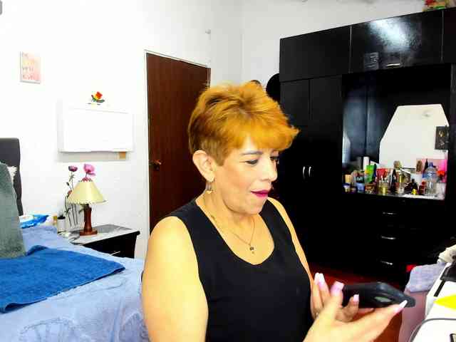 AngelinaStone65 webcam