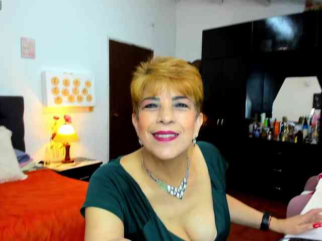 AngelinaStone65 webcam