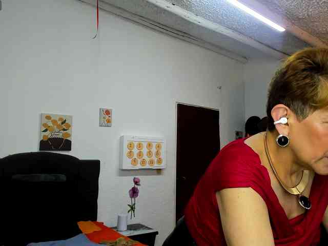 AngelinaStone65 webcam