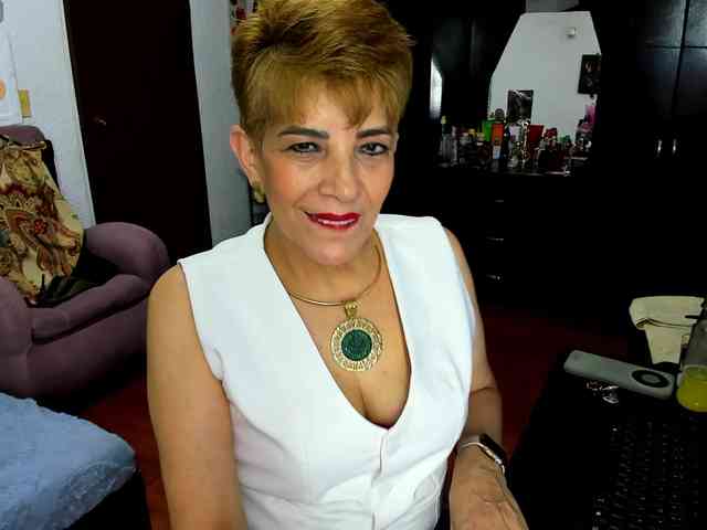 AngelinaStone65 webcam