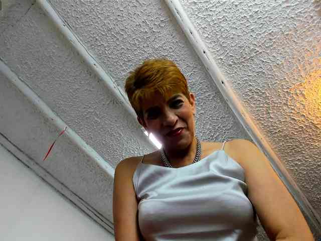 AngelinaStone65 webcam