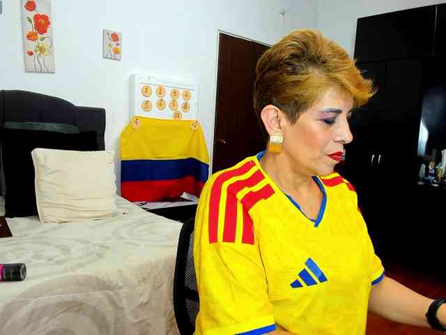 AngelinaStone65 webcam