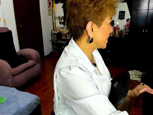 AngelinaStone65 webcam